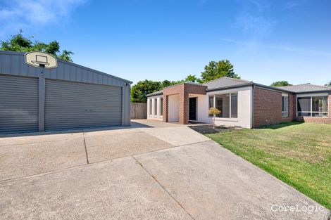 Property photo of 15 Janna Place Berwick VIC 3806