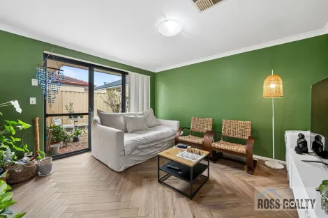 Property photo of 18B Boardman Road Canning Vale WA 6155