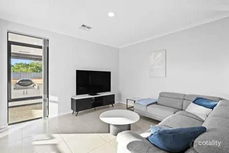 Property photo of 26 Mulwarrie Road Martin WA 6110