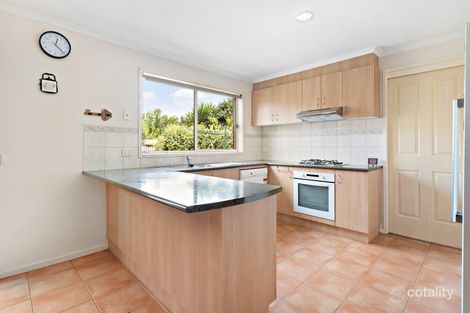 Property photo of 36 Jasa Crescent Cranbourne West VIC 3977