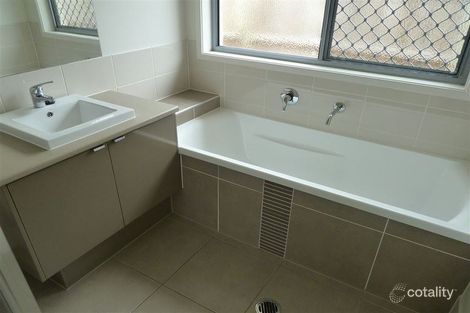 Property photo of 5 Denman Drive Bundamba QLD 4304