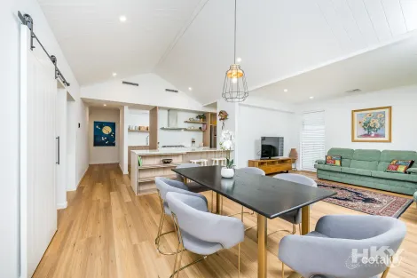 Property photo of 32 Entwistle Way Aveley WA 6069