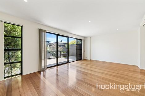 31 Tiuna Gr, Elwood, VIC 3184