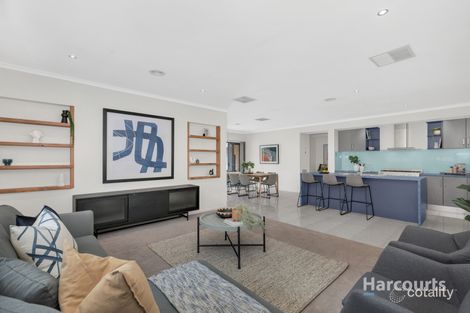 Property photo of 91 Tenterfield Drive Burnside Heights VIC 3023