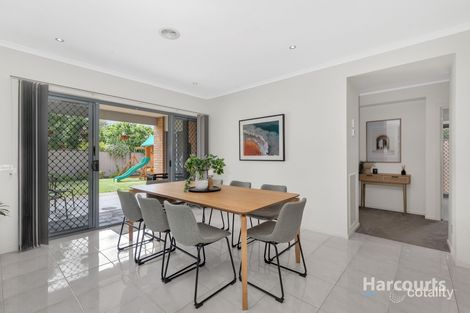 Property photo of 91 Tenterfield Drive Burnside Heights VIC 3023