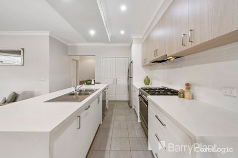 Property photo of 18 Parris Avenue Harkness VIC 3337