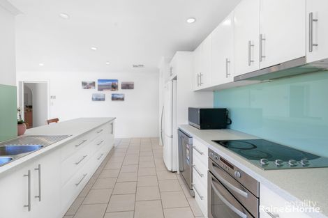 Property photo of 3 Farnsworth Drive Morphett Vale SA 5162