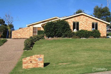 207 Caves Beach Rd, Caves Beach, NSW 2281