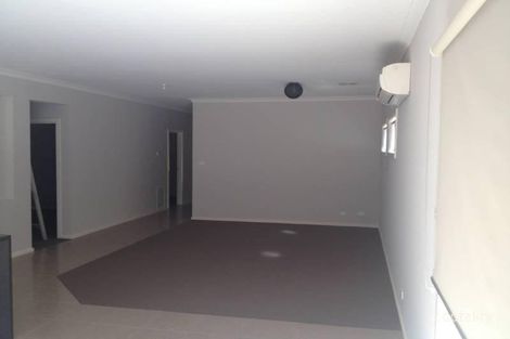 Property photo of 8 Girraween Crescent Craigieburn VIC 3064