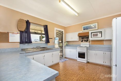 Property photo of 72 Central Street Labrador QLD 4215