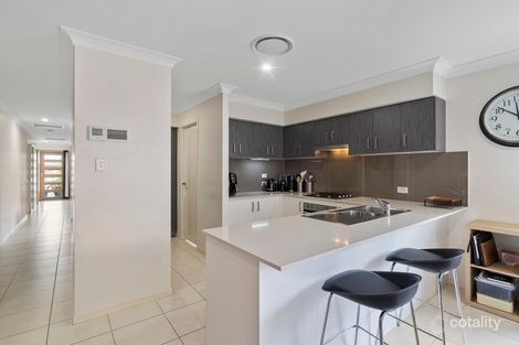 Property photo of 90 Flametree Circuit Arundel QLD 4214