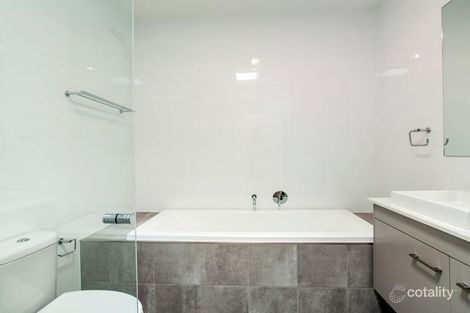 Property photo of 2/4 Akuna Street Keiraville NSW 2500
