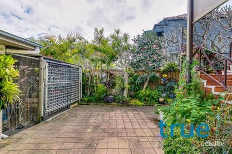 1/2 Davies St, Leichhardt, NSW 2040