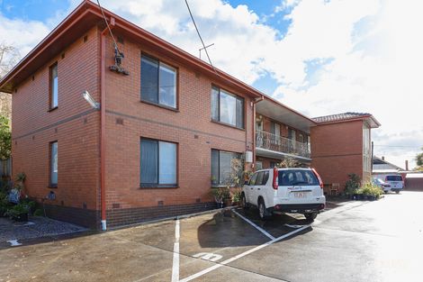 2/77 Clauscen St, Fitzroy North, VIC 3068