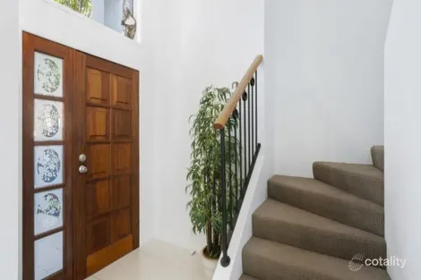 Property photo of 9 Josh Court Ashmore QLD 4214