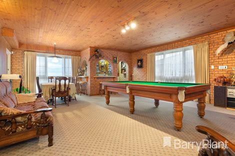 Property photo of 7 Monkhouse Drive Endeavour Hills VIC 3802