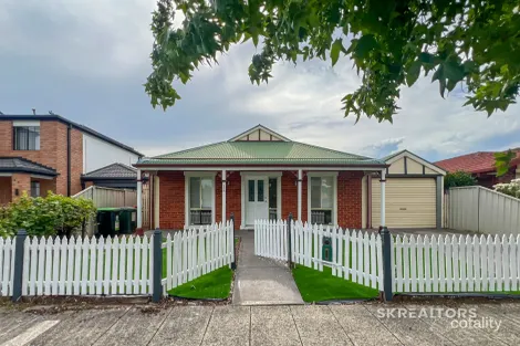 12 Waterford Ave, Craigieburn, VIC 3064