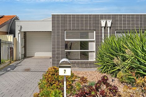 Property photo of 7 Tara Street O'Sullivan Beach SA 5166