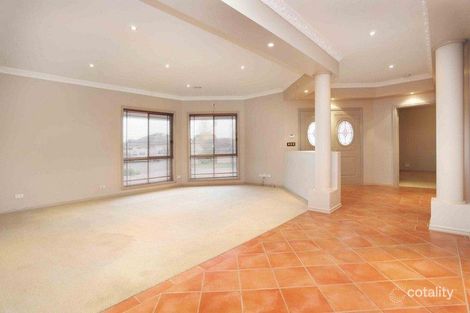 Property photo of 21 Castlemaine Way Caroline Springs VIC 3023