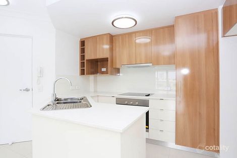 Property photo of 3/143 Cavendish Road Coorparoo QLD 4151