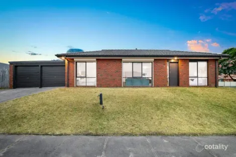 Property photo of 17 Hamilton Drive Cranbourne North VIC 3977