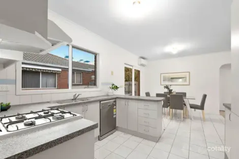 Property photo of 17 Hamilton Drive Cranbourne North VIC 3977