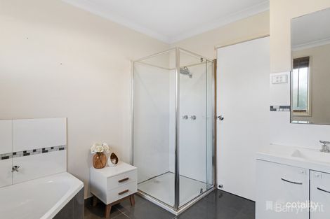 Property photo of 23 Sparrowhawk Road Long Gully VIC 3550