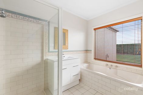 Property photo of 11 Flinders Terrace Mount Gambier SA 5290