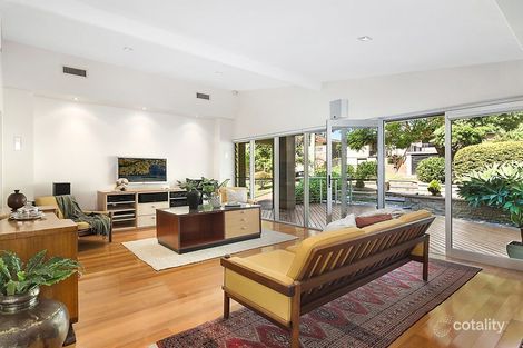 Property photo of 30 Jacaranda Avenue Figtree NSW 2525