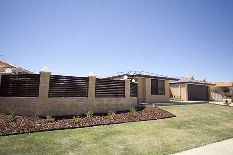 55 Myerson Cres, Maida Vale, WA 6057