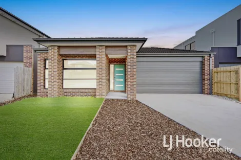 Property photo of 7 Maserati Way Cranbourne East VIC 3977
