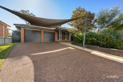 11 Rosella Cct, Blue Haven, NSW 2262