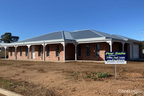 25 Mcnamara St, Finley, NSW 2713