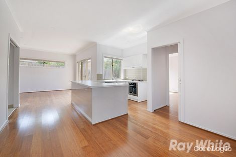 Property photo of 2/27 Wedge Crescent Rowville VIC 3178