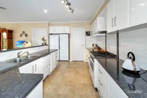 Property photo of 19 Sturt Street Koroit VIC 3282