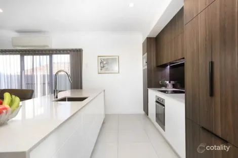 Property photo of 24 Gerona Circuit Varsity Lakes QLD 4227