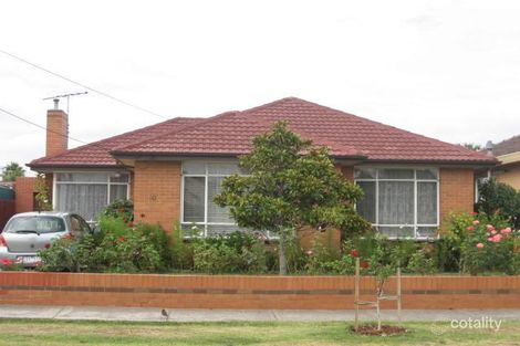 10 Stradbroke Dr, St Albans, VIC 3021