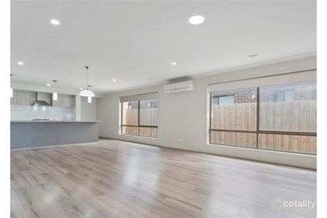 Property photo of 35 Clement Way Melton South VIC 3338