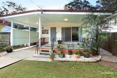 39 Fawkner St, Chapel Hill, QLD 4069