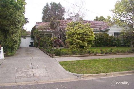 Property photo of 102 Bradshaw Street Essendon VIC 3040