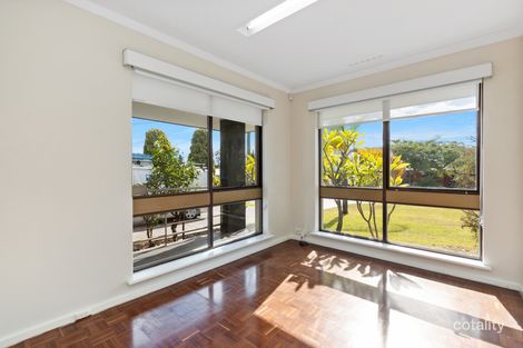 Property photo of 14 Holmesfield Crescent Carine WA 6020