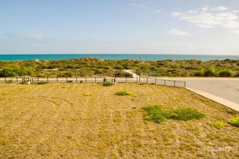 Property photo of 33 Abeona Parade Madora Bay WA 6210