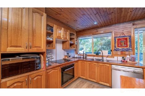 Property photo of 8 Fourth Ridge Road Smiths Lake NSW 2428