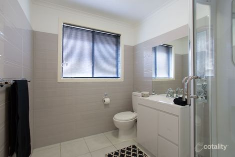 Property photo of 1/2 Masefield Court Delahey VIC 3037