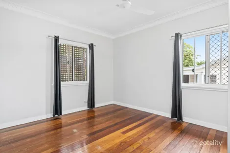 Property photo of 19 Orford Street Tarragindi QLD 4121