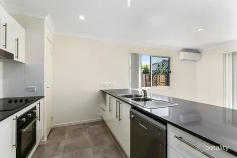 Property photo of 27 North Road Wynnum West QLD 4178