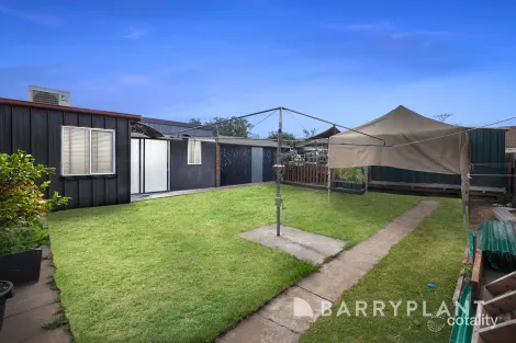 Property photo of 28 Ravenna Street St Albans VIC 3021