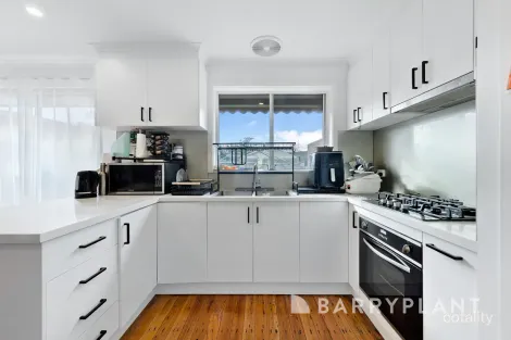 Property photo of 28 Ravenna Street St Albans VIC 3021