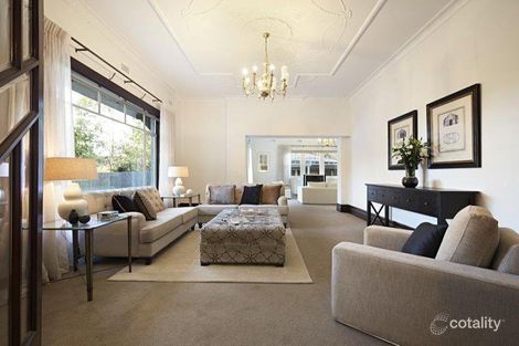 Property photo of 2 Barnsbury Court Deepdene VIC 3103