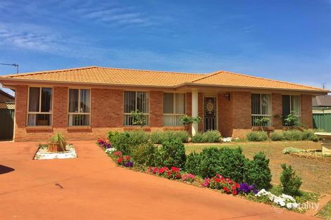 Property photo of 2 Bellbird Way Dubbo NSW 2830